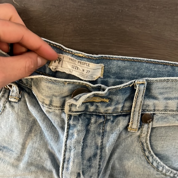Free People light-washed Jean shorts just in time for summer!! - Picture 3 of 3